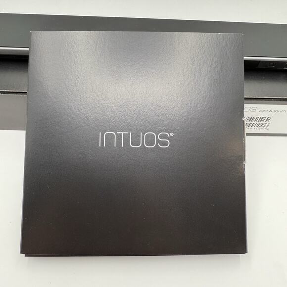 Wacom Intuos CTH-680 Creative Pen & Touch Tablet With Box Tested - Picture 10 of 13